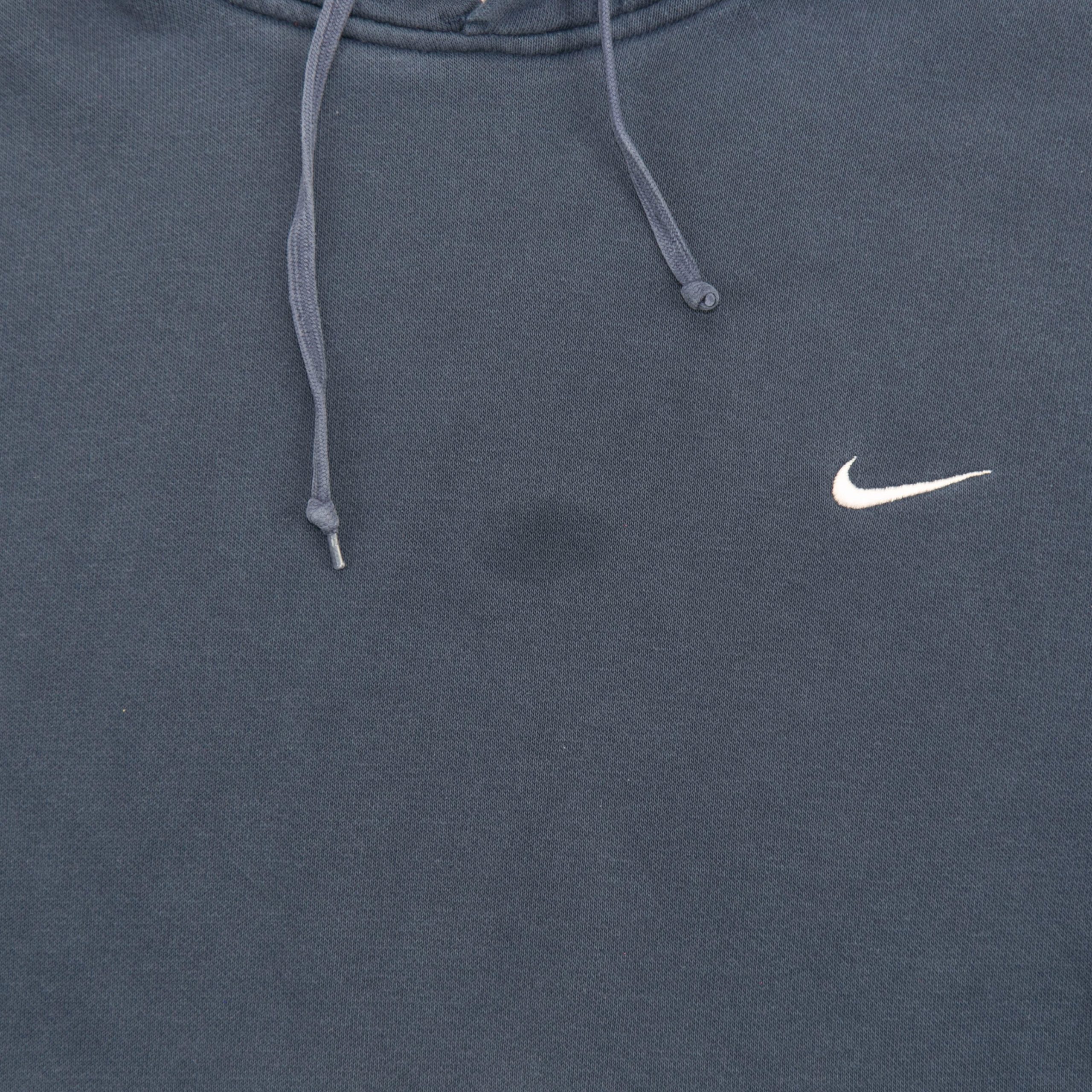 NikeHoodie_Flaws