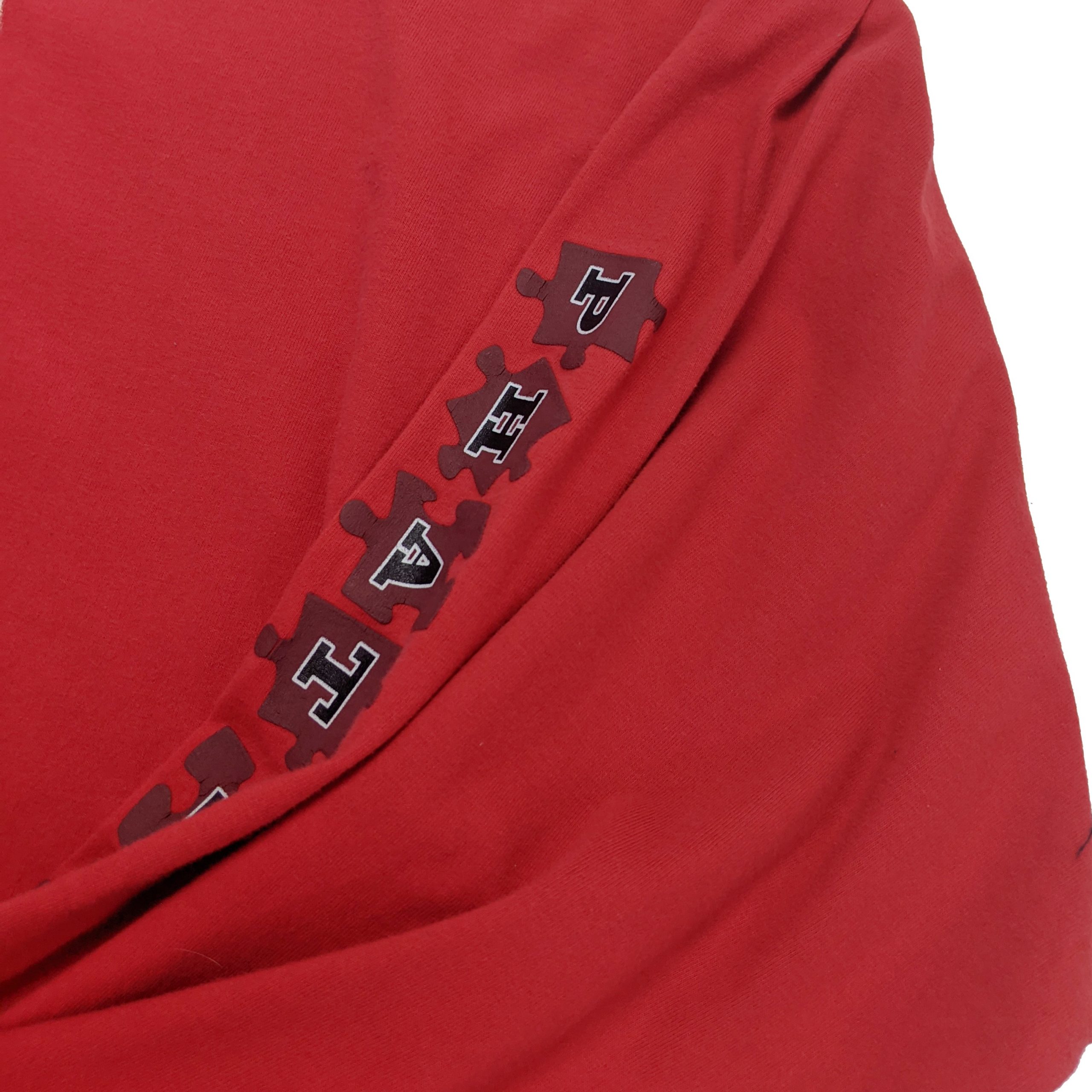 PhatFarm-red-longsleeve-tshirt-02