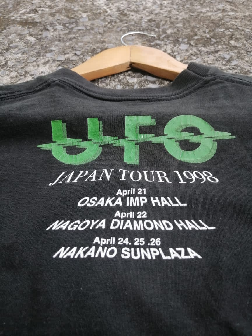 6C540E0D-5D95-4DFC-A95D-976D8E1C6E2A